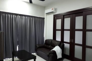 Baypoint @ Country Garden Danga Bay