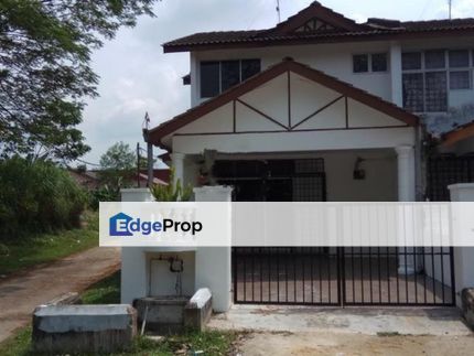 FOR SALE Taman Muhibah Kulai 2-Storey End lot terrace house, Johor, Kulai