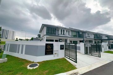 Desa Palma, Nasa City