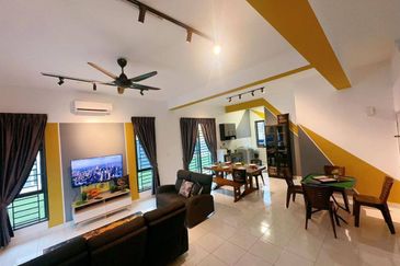 Desa Palma, Nasa City