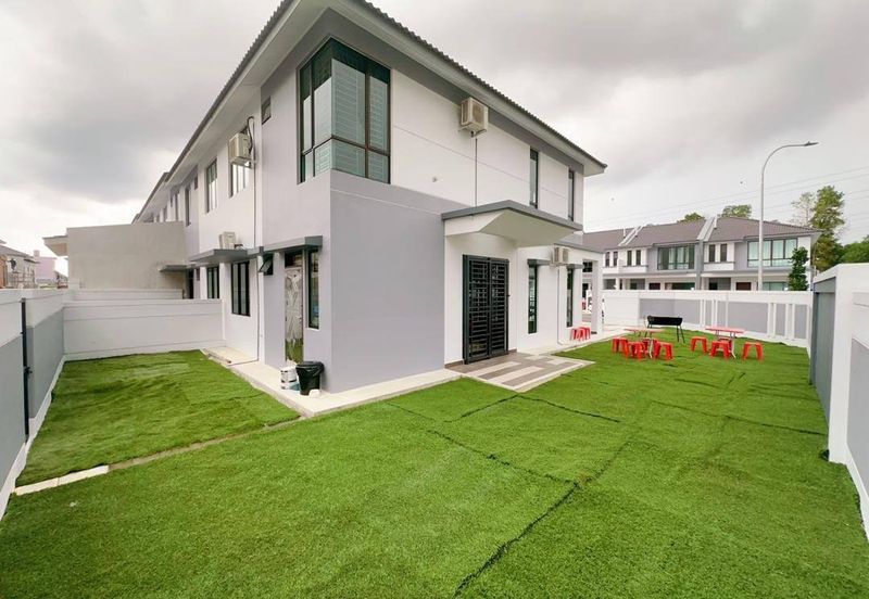 Desa Palma, Nasa City