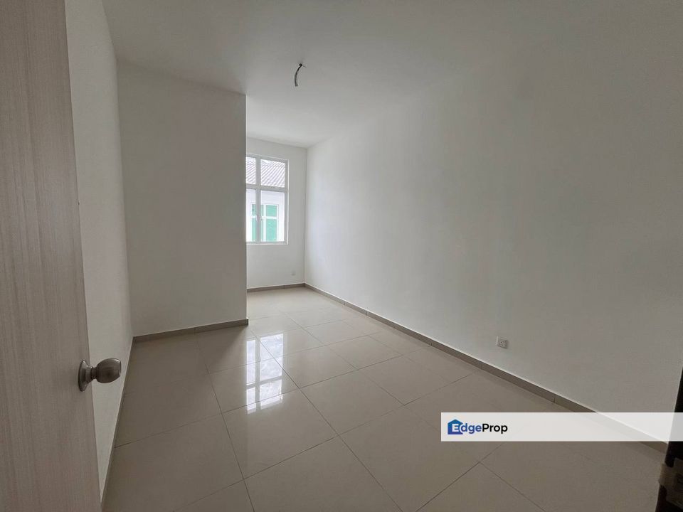 Bandar Layangkasa Double Storey Terrace Vacant and ready to view , Johor, Pasir Gudang