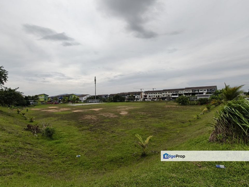 FULL LOAN UNIT 2.5 Storey Terrace House for Sale & for Rent, Jalan Scientex Jaya, Taman Scientex Senai, Johor, Senai