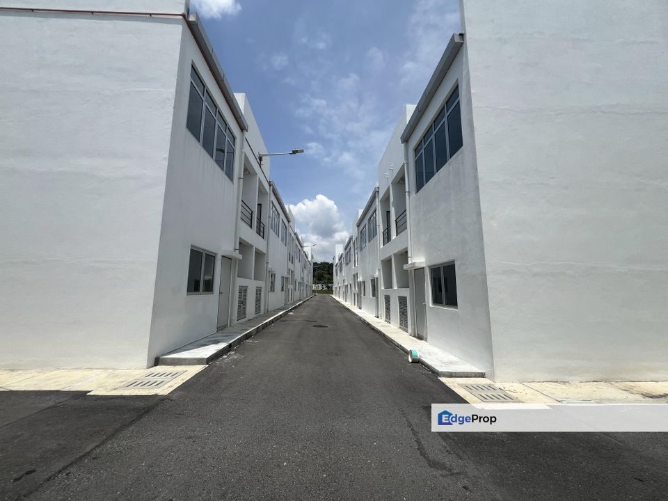 Bandar Tasik Puteri Rawang Acacia Park 2 Storey Shop Lot Office , Selangor, Rawang