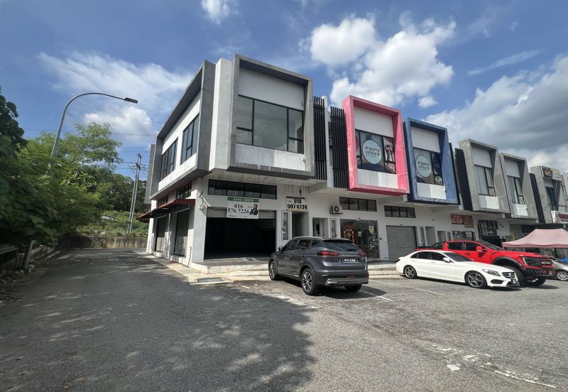 EMERALD RAWANG 12 POINTS SHOP