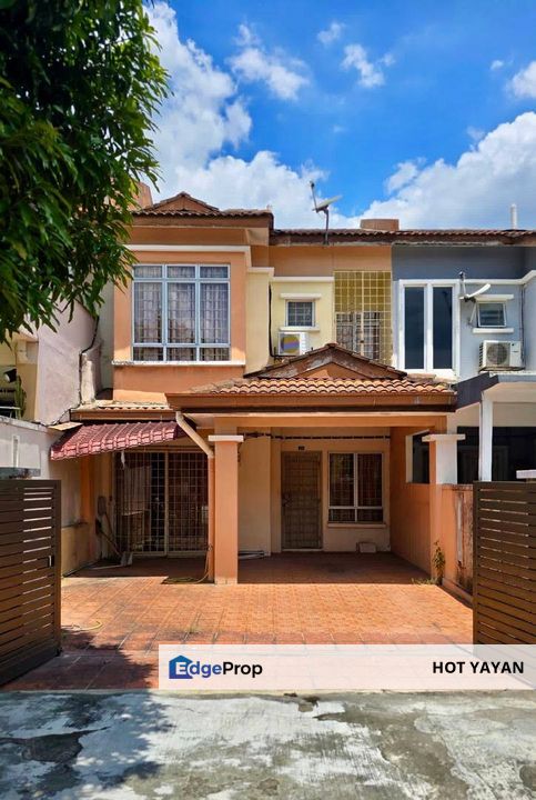 Taman Puncak Jalil, Double Storey Terrace House for Sale Partially Furnished, Selangor, Seri Kembangan