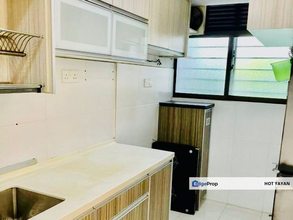 Suria Ixora Apartment, Setia Alam for Sale Partially Furnished, Selangor, Setia Alam/Alam Nusantara