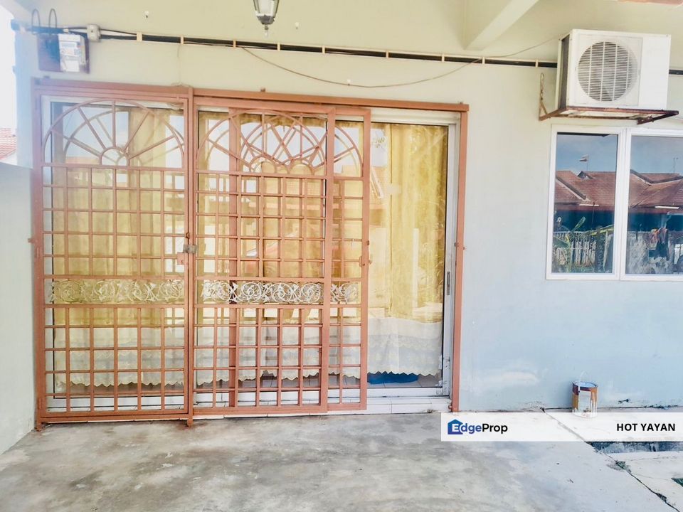 Taman Saujana Kapar Tok Muda, Single Storey, End unit Terrace House for Sale Partially Furnished, Selangor, Kapar 