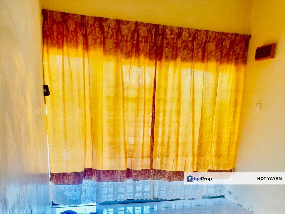 Taman Saujana Kapar Tok Muda, Single Storey, End unit Terrace House for Sale Partially Furnished, Selangor, Kapar 