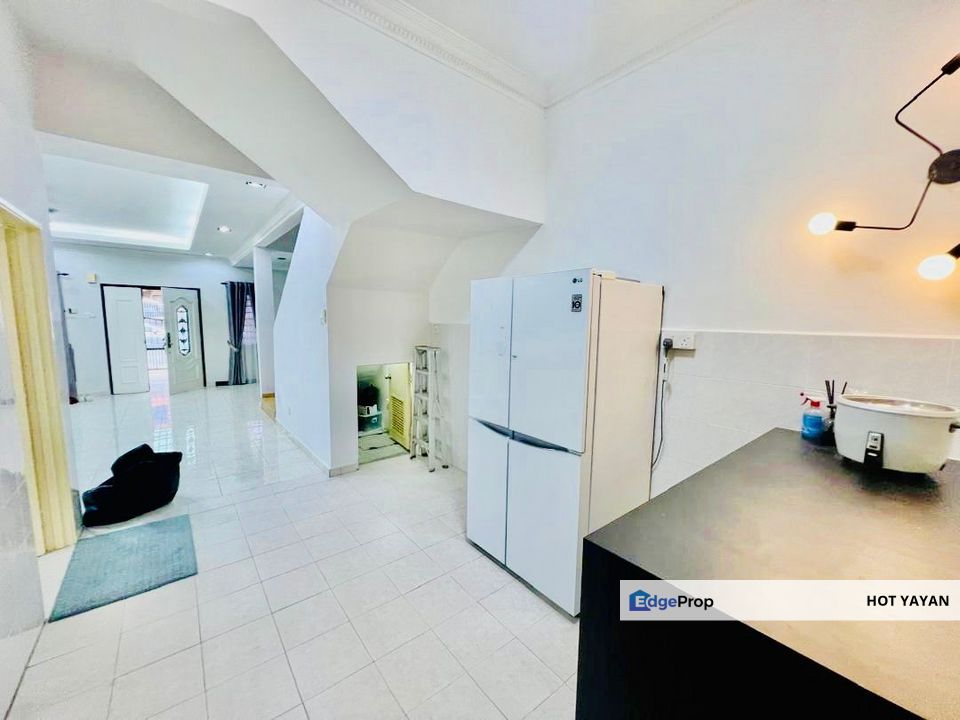 Taman Mutiara Indah, Puchong Double Storey Semi-D House for Sale Partially Furnished, Selangor, Puchong