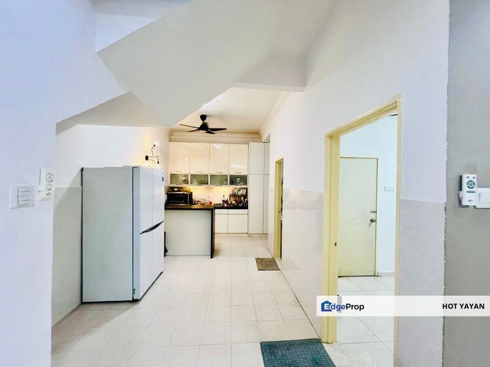 Taman Mutiara Indah, Puchong Double Storey Semi-D House for Sale Partially Furnished, Selangor, Puchong