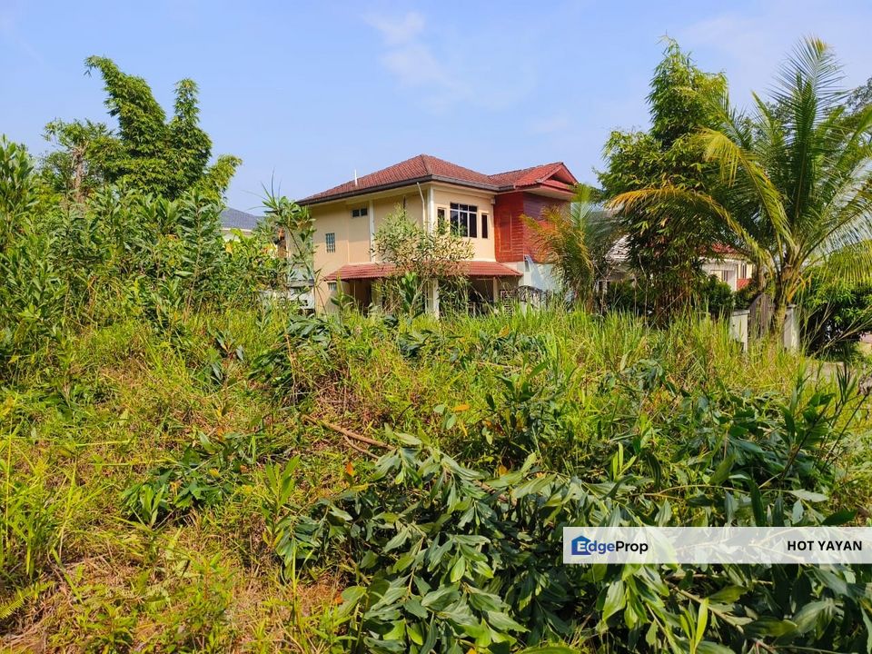 Spacious Banglo Lot Free Hold KG Razak Baginda Sg Merab Bangi, Selangor, Bangi