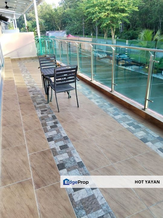 Double Storey Premier Link House Mahkota Cheras Kajang, Kuala Lumpur, Cheras