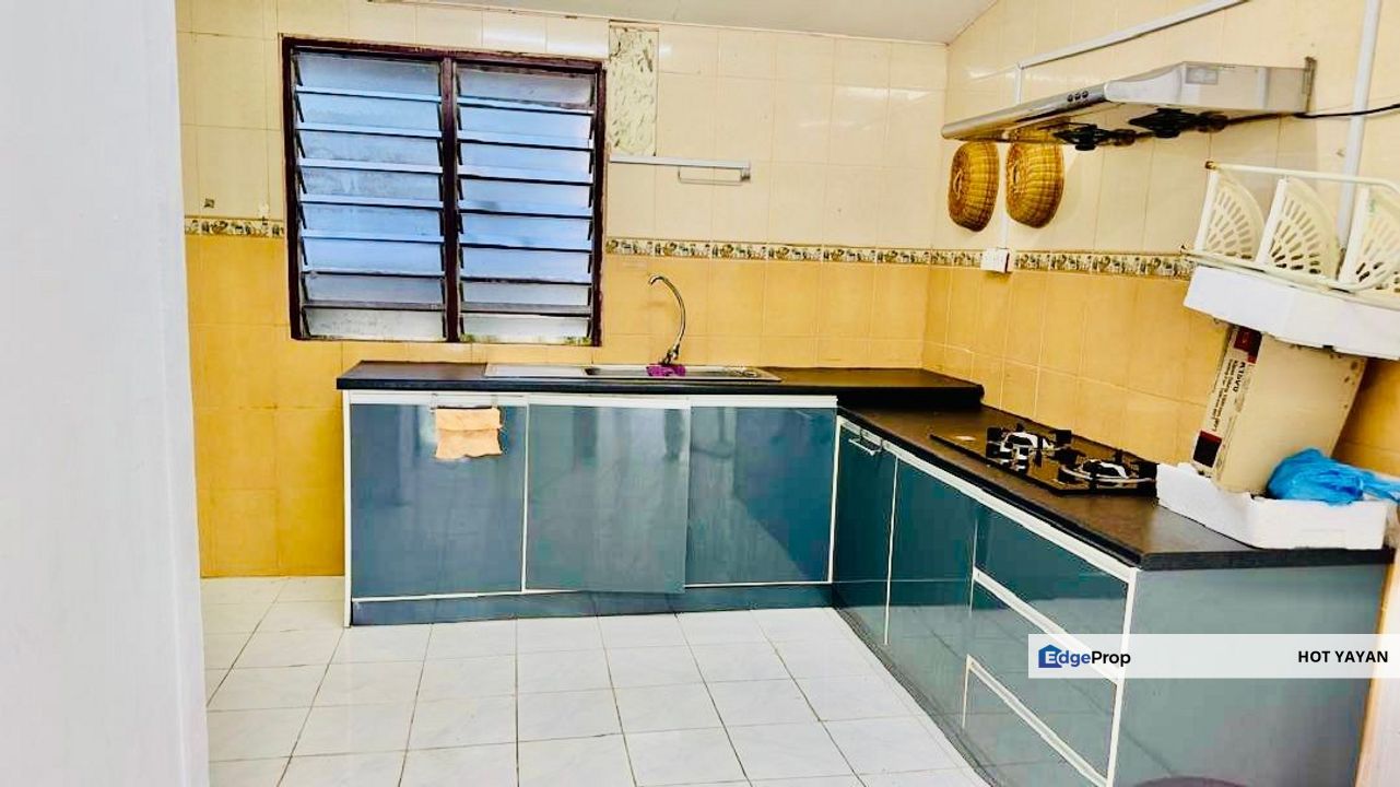 Taman Melati Fasa 2, Jalan Kuala Kedah, Alor Setar, Kedah. Semi Detached (Renavated Kitchen & Room#3) for Sale, Kedah, Kuala Muda