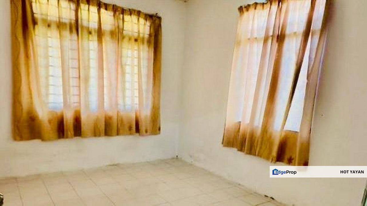 Taman Melati Fasa 2, Jalan Kuala Kedah, Alor Setar, Kedah. Semi Detached (Renavated Kitchen & Room#3) for Sale, Kedah, Kuala Muda