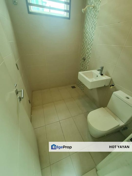 End Lot Double Storey House, Sendayan, Negeri Sembilan, Seremban