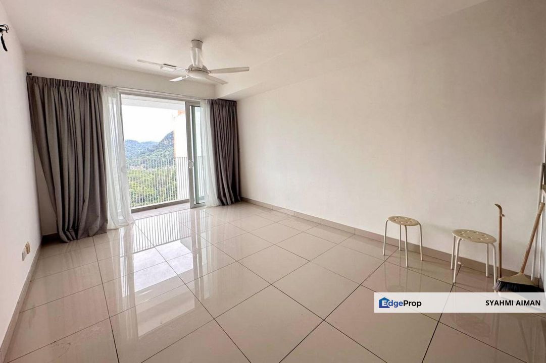 Taman Nadayu Melawati KL, Endlot High Floor Nadayu 63 Condominium For Sale, Partially Furnished, Selangor, Taman Melawati