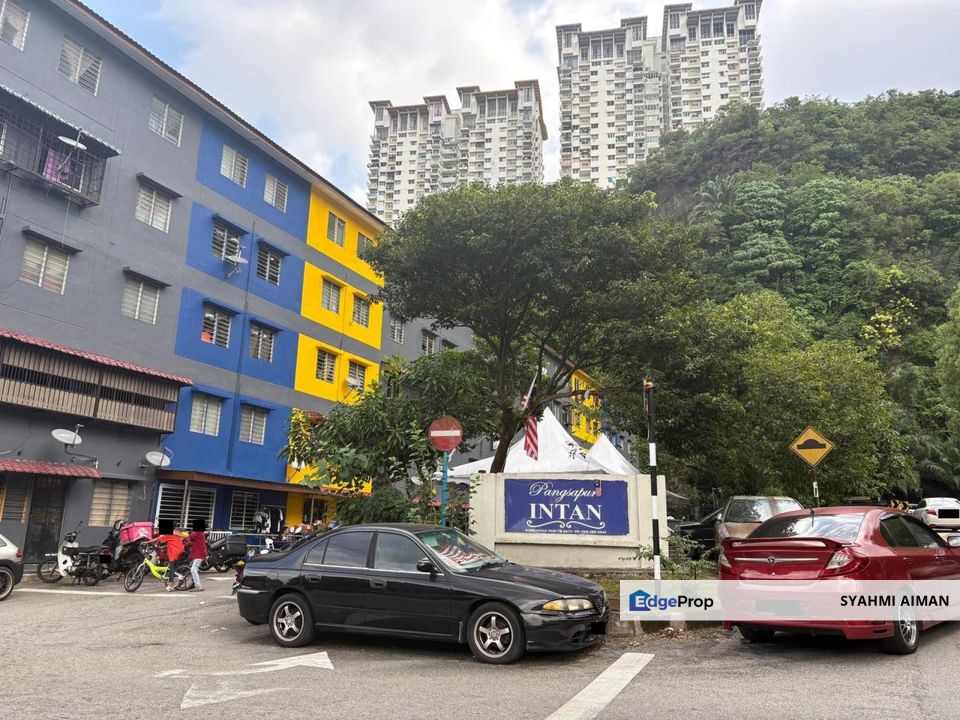 Taman Bukit Permai, Ampang Selangor, Floor 3 Pangsapuri Intan For Sale, Selangor, Ampang
