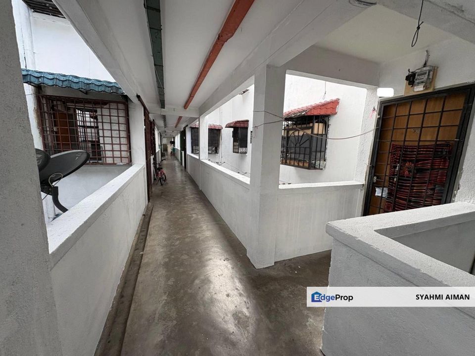 Taman Bukit Permai, Ampang Selangor, Floor 3 Pangsapuri Intan For Sale, Selangor, Ampang