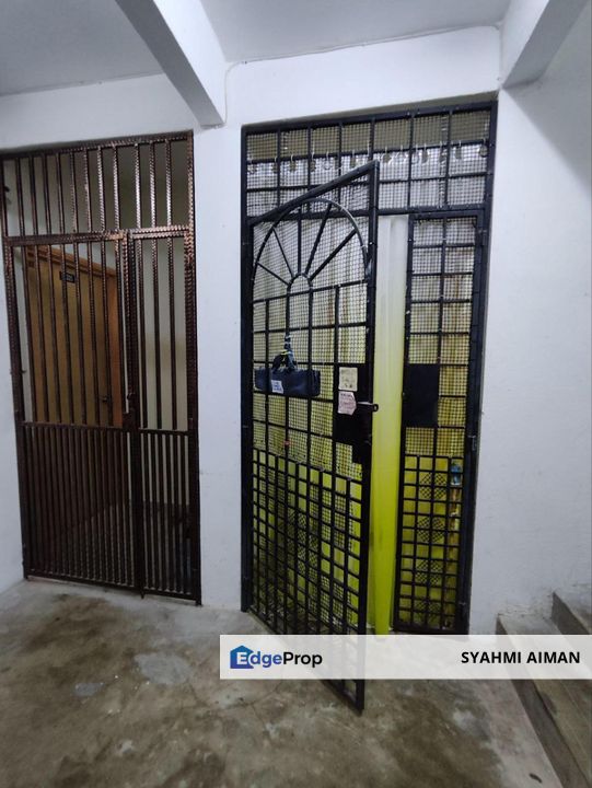 Taman Ukay Perdana, Ampang Selangor, 2nd Floor Apartment Sri Wira For Sale, Selangor, Ampang