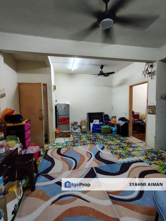 Taman Ukay Perdana, Ampang Selangor, 2nd Floor Apartment Sri Wira For Sale, Selangor, Ampang