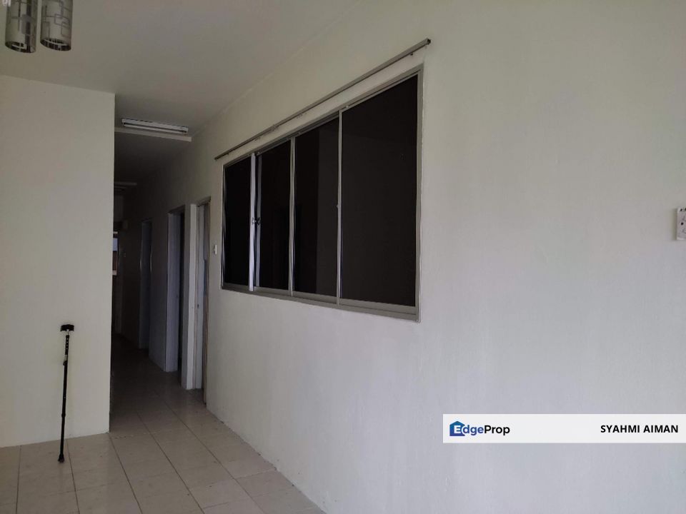 Jalan Ukay Bistari, Ampang Selangor, 1st Floor Residensi Bistaria For Sale, Selangor, Ampang