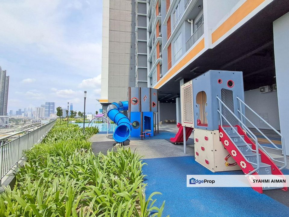 Bandar Sri permaisuri, Cheras KL, Floor 25 Pixel City Central Condo For Sale, Partially Furnished, Kuala Lumpur, Salak Selatan