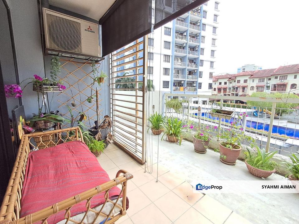Bandar Sri Permaisuri KL, Corner Unit Floor 1 Laman Tasik Condo For Sale, Renovated with Furnished, Kuala Lumpur, 