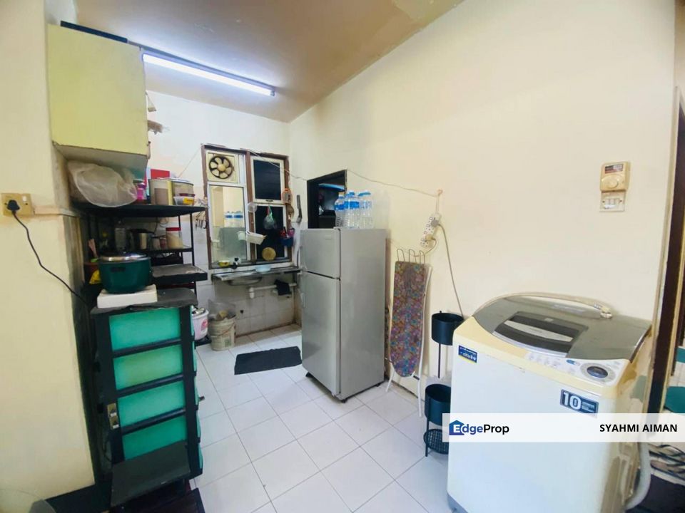 Taman Baiduri Jaya, Kajang Selangr, Floor 1 Flat Taman Baiduri Jaya For Sale, Renovated, Selangor, Semenyih