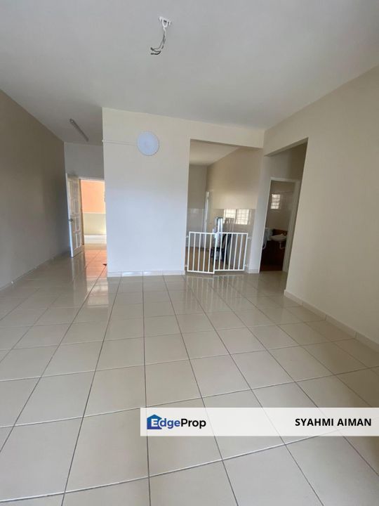 jalan Sepakat Indah, Kajang Selangor, Lower Floor Apartment Sri Ixora For Sale, Partially Furnished, Selangor, Kajang