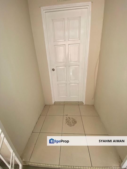 jalan Sepakat Indah, Kajang Selangor, Lower Floor Apartment Sri Ixora For Sale, Partially Furnished, Selangor, Kajang