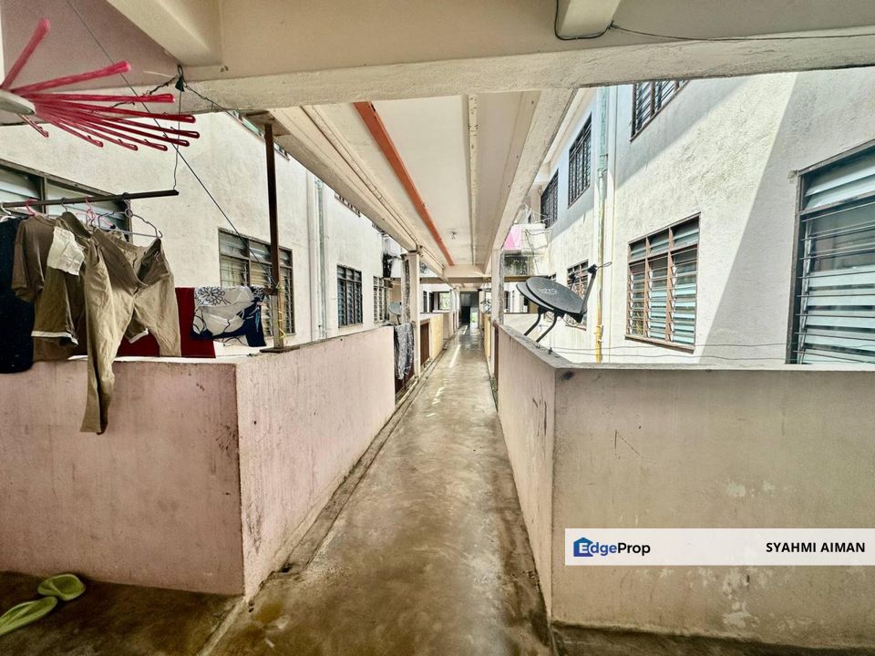 Bandar Seri Putra, Bangi Selangor, Floor 3 Pangsapuri Seri Mawar For Sale, Selangor, Bangi