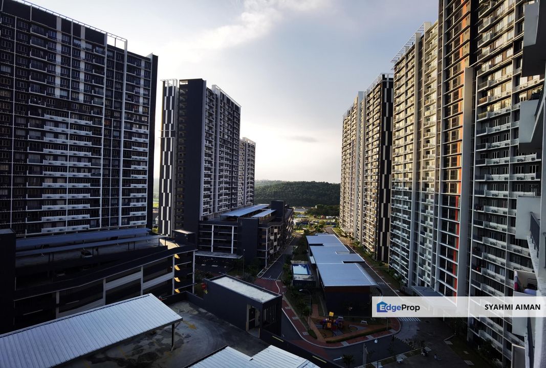 Bangi Avanue, Bangi Selangor, Block E Lower Floor Residensi Adelia For Sale, Partially Furnished, Selangor, Bangi