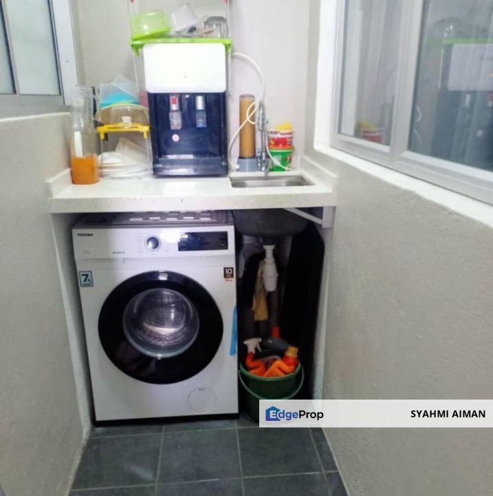 Bangi Selangor, Floor 9 Apartment Puncak Hijauan For Sale, Partially Furnished, Selangor, Bangi
