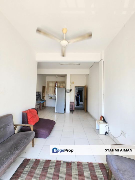 Salak Tinggi, Sepang Selangor, Block B2 Floor 2 Dahlia Court Apartment For Sale, Selangor, Sepang