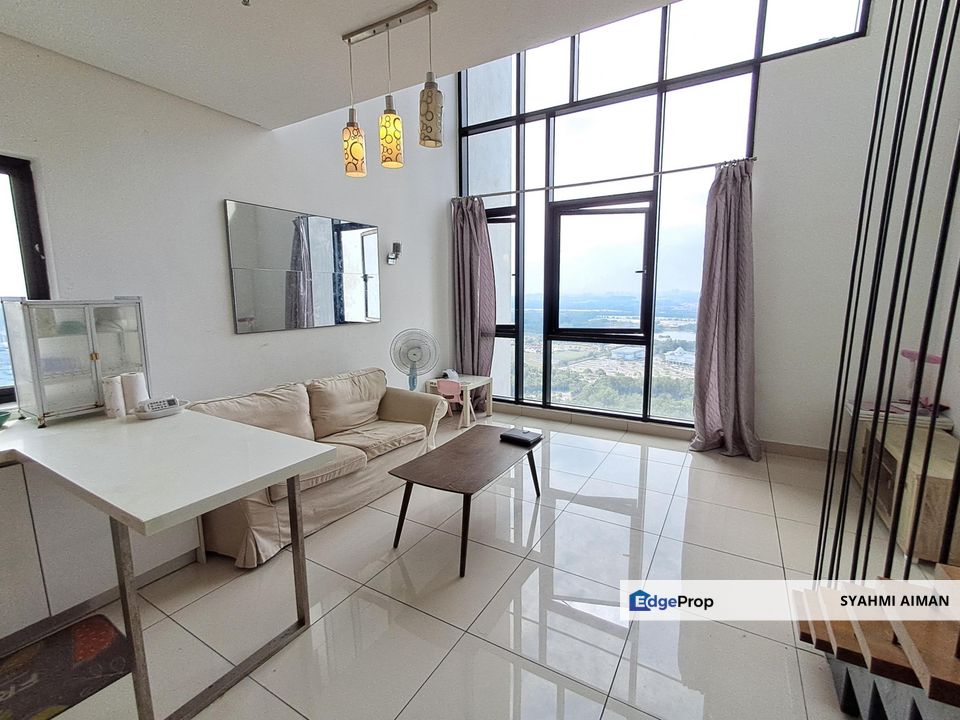 Cyberjaya Selangor, Corner Unit Floor 28 Centrus Soho For Sale, Renovated & Fully Furnished, Selangor, Cyberjaya