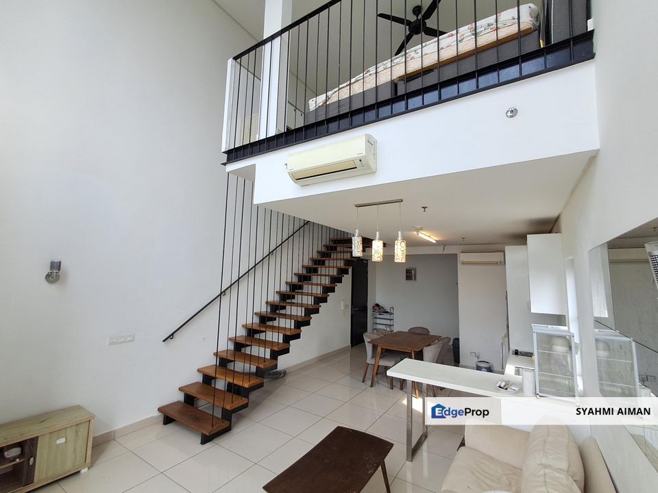 Cyberjaya Selangor, Corner Unit Floor 28 Centrus Soho For Sale, Renovated & Fully Furnished, Selangor, Cyberjaya