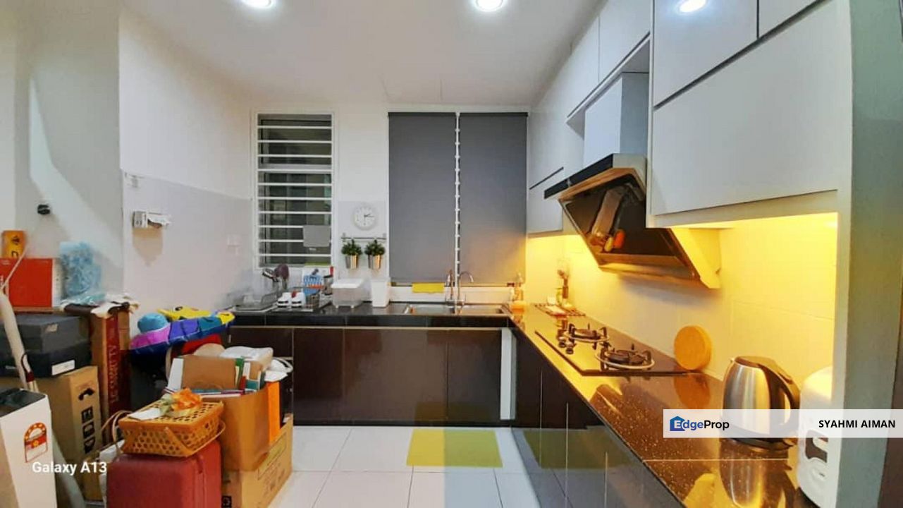 Bandar Saujana Putra, Jenjarom Selangor, Floor 11 BSP Skypark Condo For Sale, Partially Furnished, Selangor, Bandar Saujana Putra