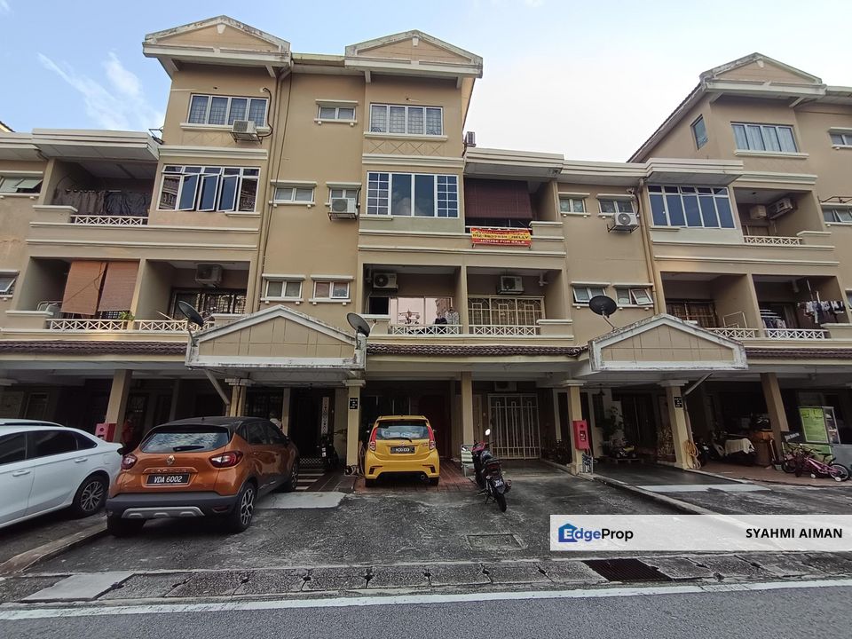 Seksyen 9, Shah Alam Selangor, Duplex Penthouse Sri Mahligai Townhouse For Sale, Renovated & Fully Furnished, Selangor, Shah Alam