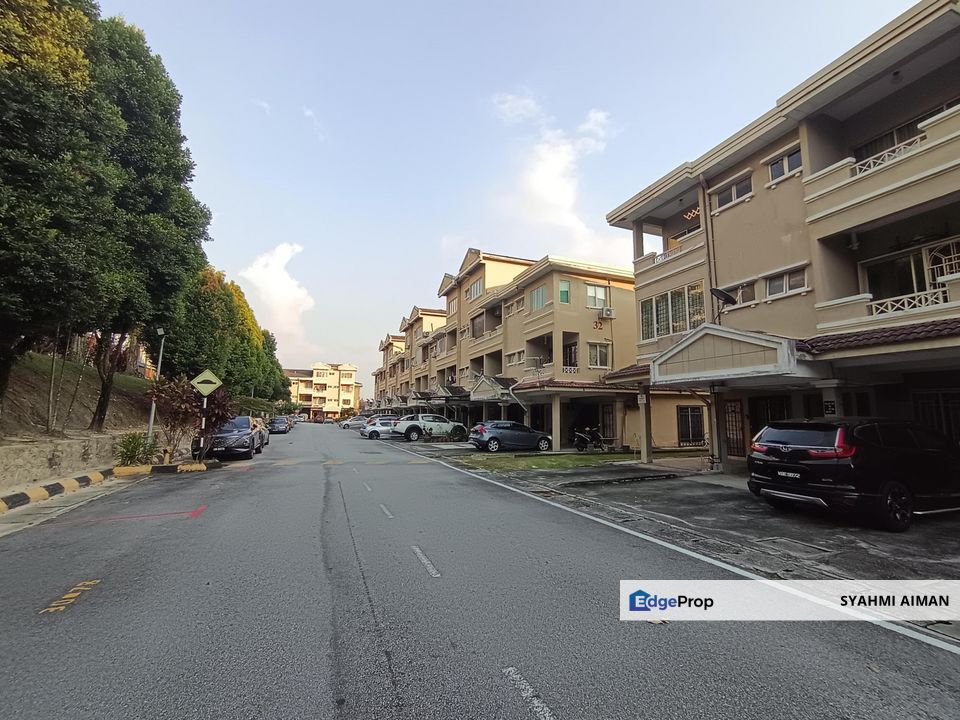 Seksyen 9, Shah Alam Selangor, Duplex Penthouse Sri Mahligai Townhouse For Sale, Renovated & Fully Furnished, Selangor, Shah Alam