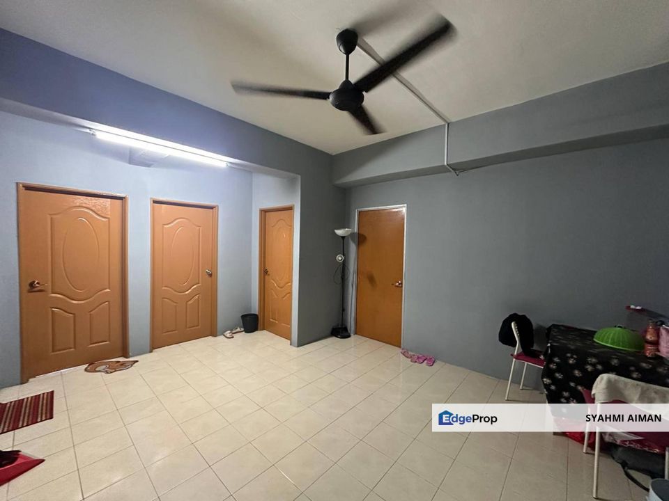 Seksyen 15, Shah Alam Selangor, Floor 3 Apartment Dataran Otomobil For Sale, Partially Furnished, Selangor, Shah Alam