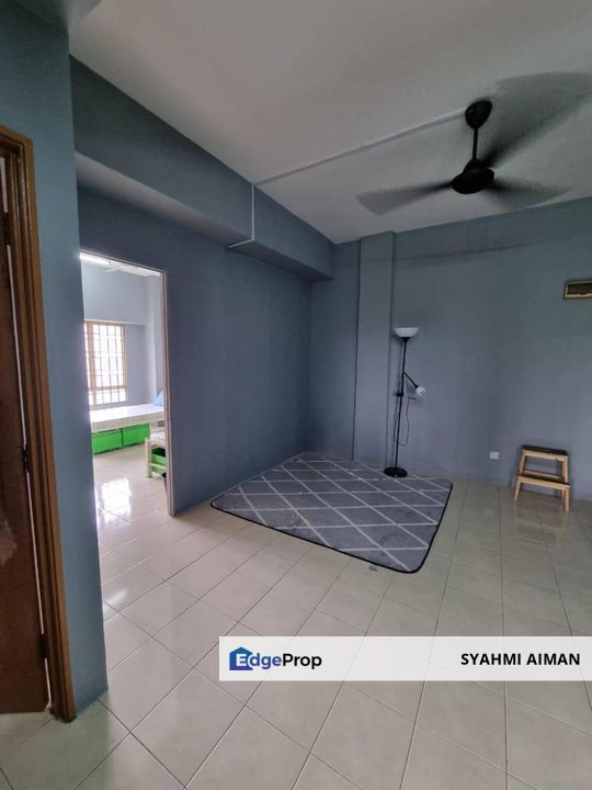 Seksyen 15, Shah Alam Selangor, Floor 3 Apartment Dataran Otomobil For Sale, Partially Furnished, Selangor, Shah Alam