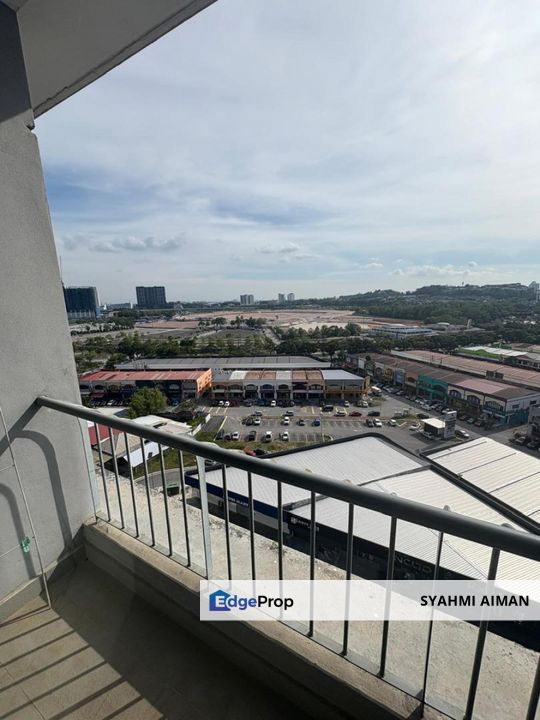 Seksyen 13, Shah Alam Selangor, Floor 11 Acapella Residence For Sale, Partially Furnished, Selangor, Shah Alam