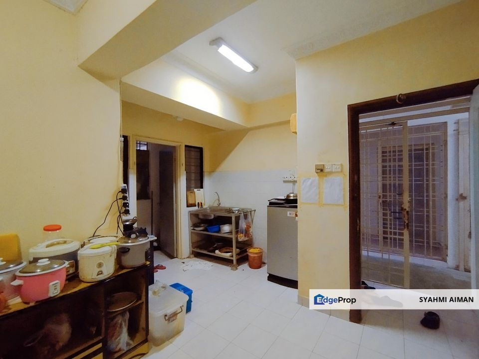 Desa Millenia, Puchong Selangor, Mid Floor Vista Millenia Condo For Sale, Partially Renovated with Furnished, Selangor, Puchong