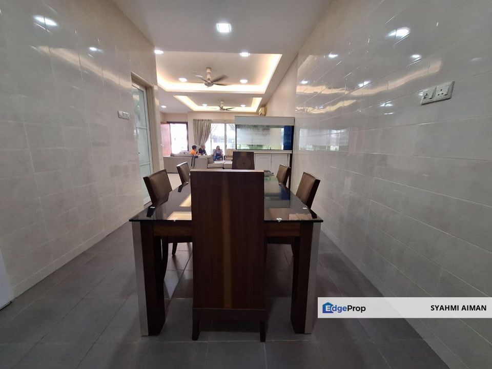 Jalan Amanria, Puchong Selangor, 3-Storey Superlink House at Batu 14 For Sale, Renovated & Extended, Selangor, Puchong