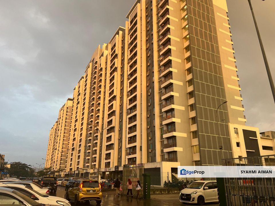 Puncak Alam, Selangor, Corner Unit Sentrovue A Service Apartment for Sale, Selangor, Bandar Puncak Alam