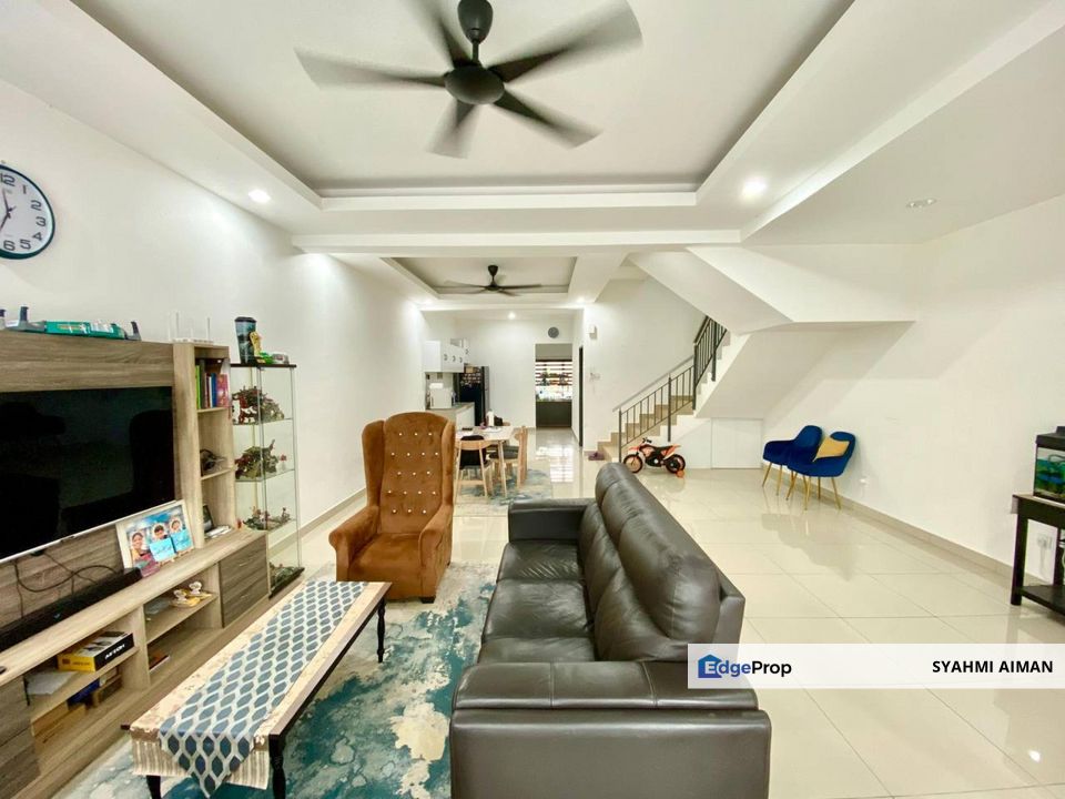Dengkil, Selangor, 2-Storey Terrace House at Taman Jenderam Prima For Sale, Partially Furnished, Selangor, Dengkil