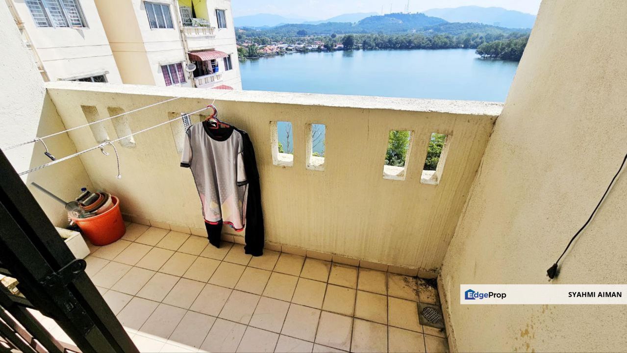 Tasik Biru, Kundang Selangor, Block F High Floor Apartment Laguna Biru 1 For Sale, Partially Furnished, Selangor, Rawang