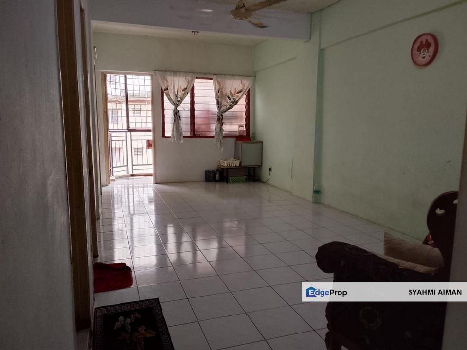 Taman Tun Teja, Rawang Selangor, Floor 4 Block Selasih Apartment Tun Teja For Sale, Selangor, Rawang
