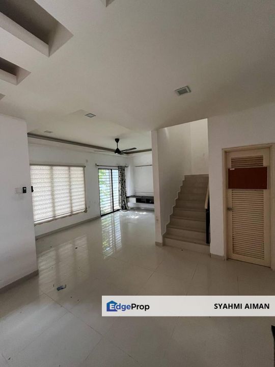 Antara Gapi, Serendah Selangor, 2-Storey Superlink House For Sale, Partially Furnished, Selangor, Serendah